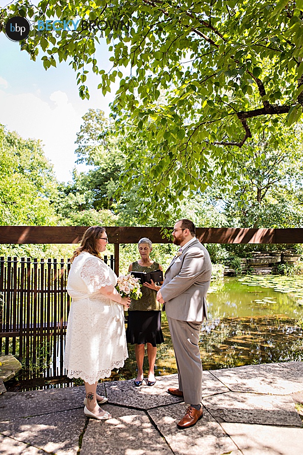 02-Lily-pool-wedding