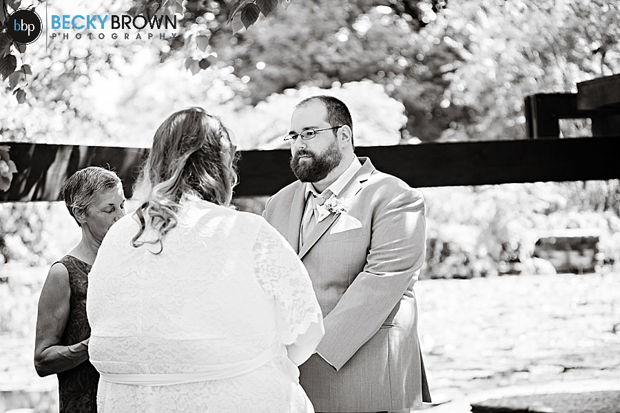 03-lily-pool-elopement