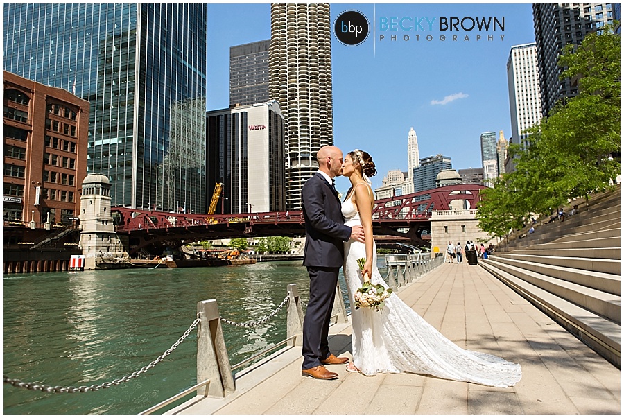 Riverwalk Elopement : Taylor + Derek 6/12/17