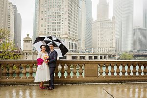 09-wrigley-building-wedding-photo