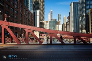 30-LaSalle-bridge-wedding-photo